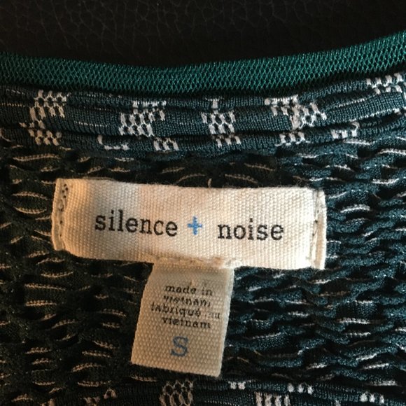 silent + noise dress - Picture 5 of 5